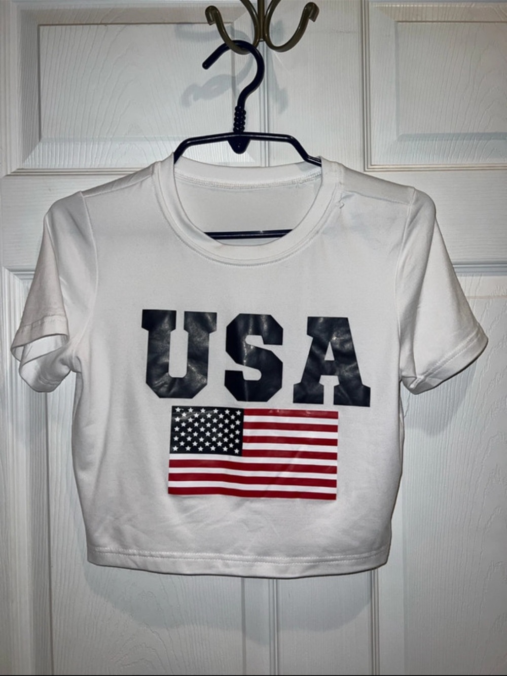 USA Flag Short Sleeve Womanās Tee - White Crop
